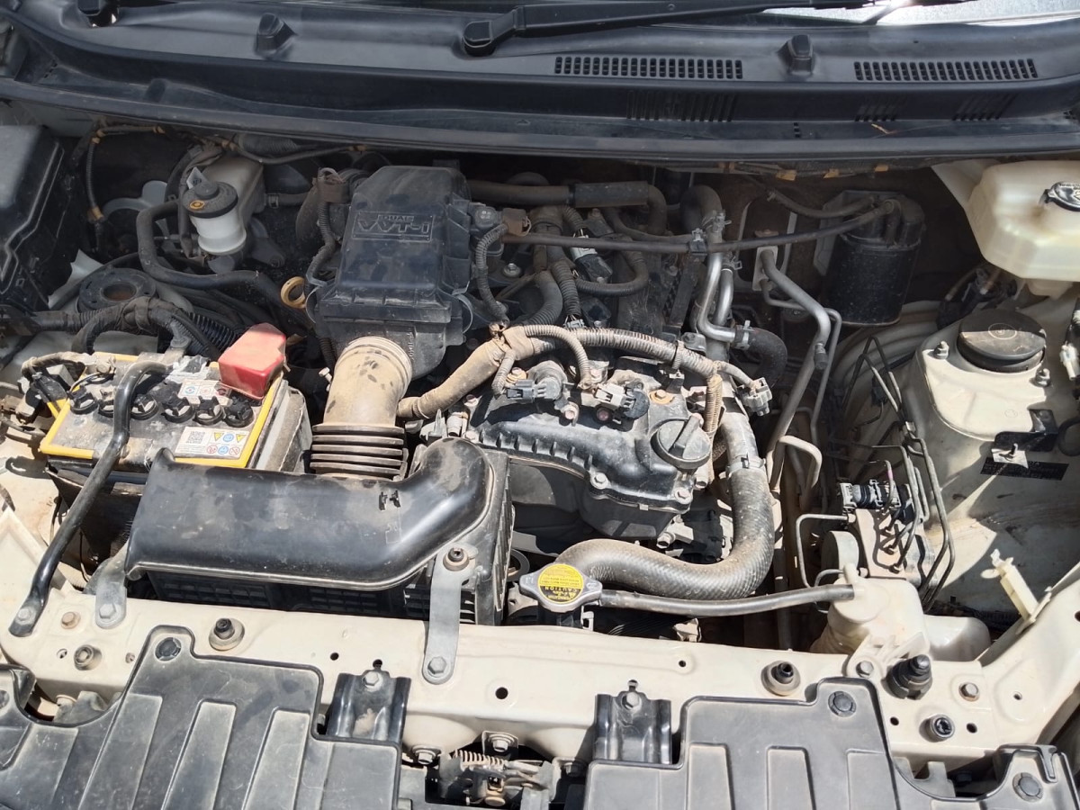 TOYOTA AVANZA AVANZA VELOZ