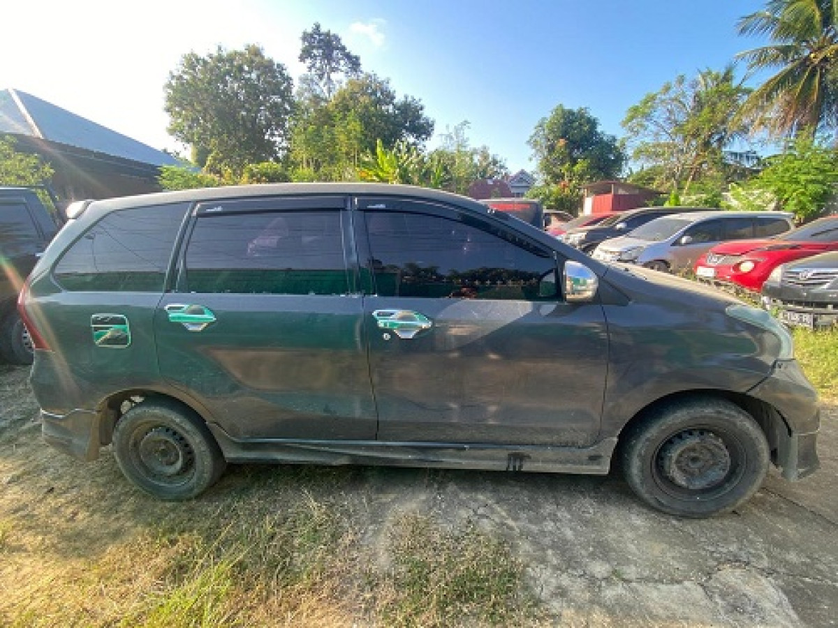 TOYOTA AVANZA AVANZA E