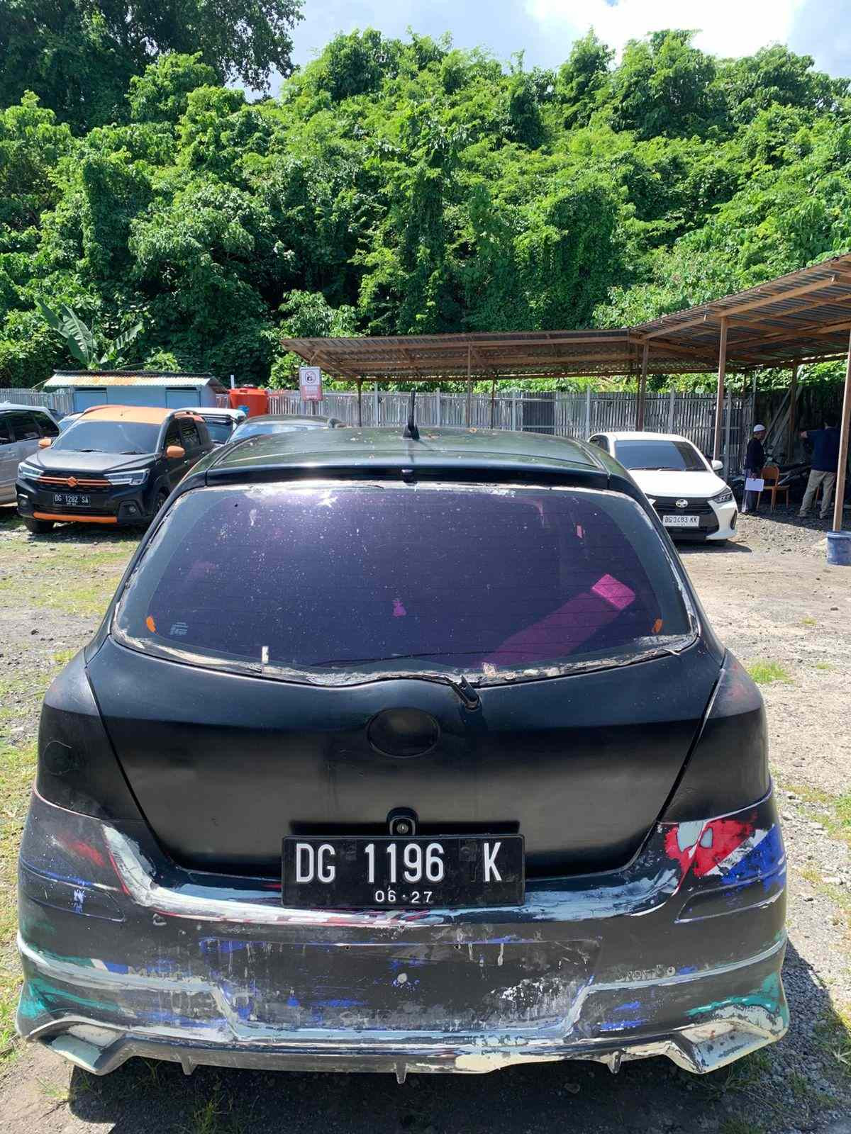 TOYOTA YARIS YARIS E