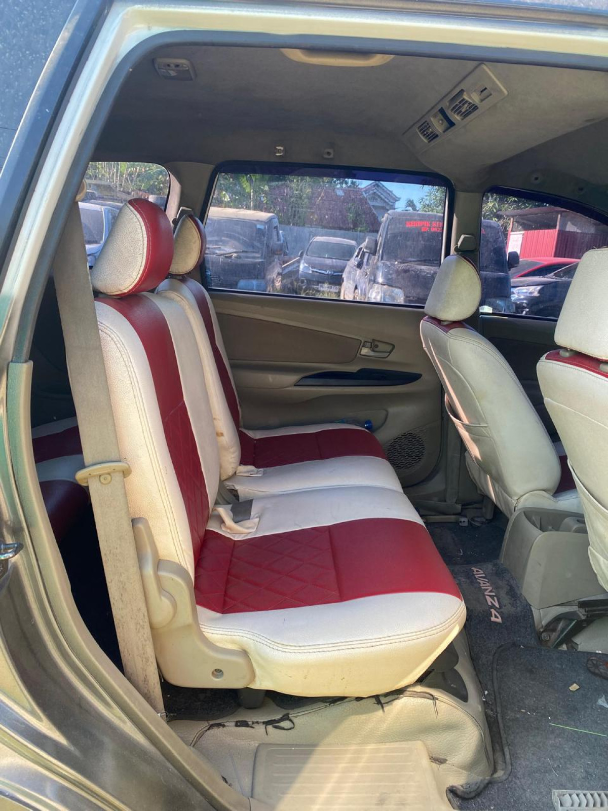 TOYOTA AVANZA AVANZA E