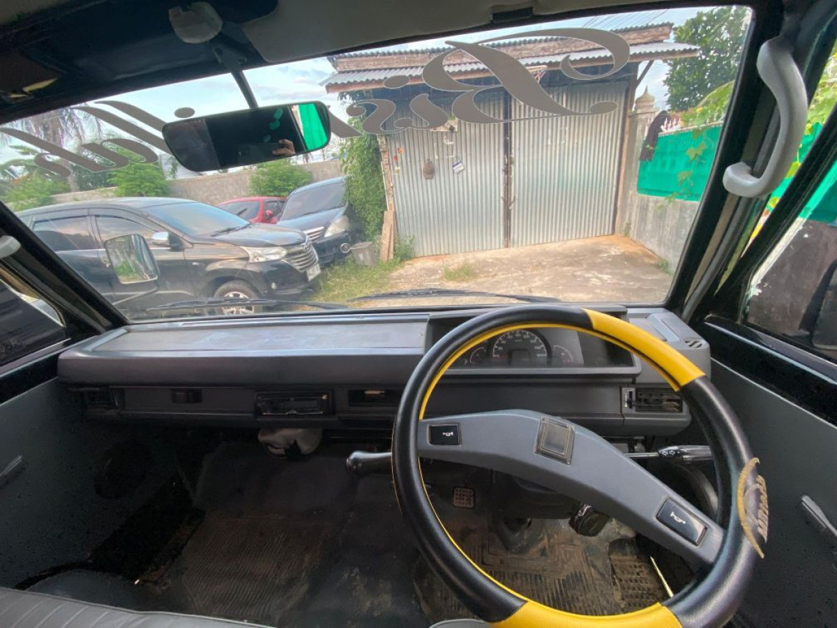 MITSUBISHI  L 300 L300 PU FB-R (4X2)