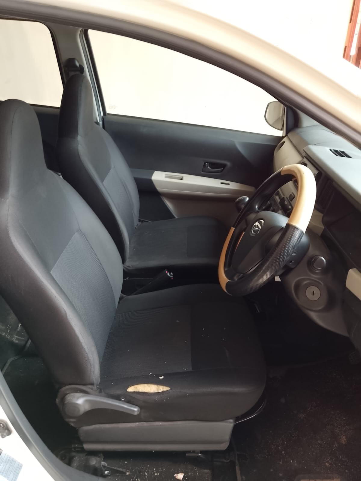 DAIHATSU SIGRA SIGRA D