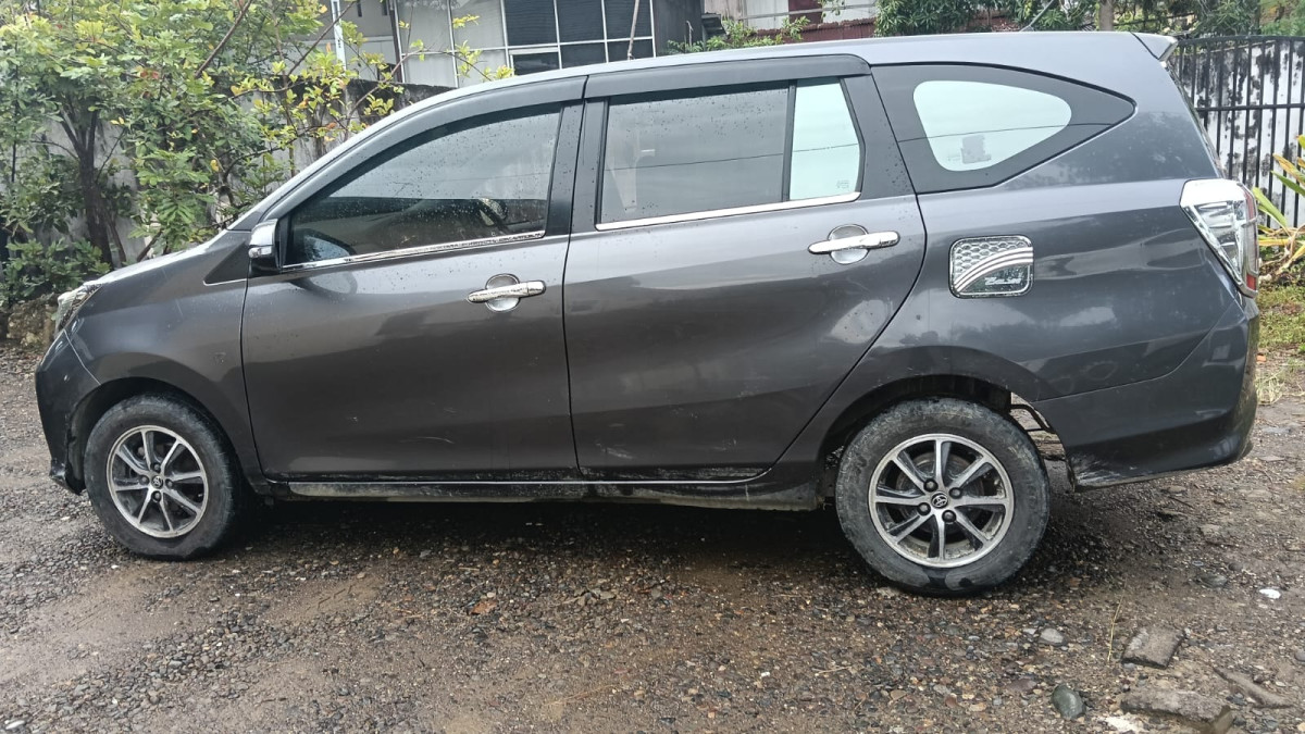 TOYOTA  CALYA  1.2 G M/T