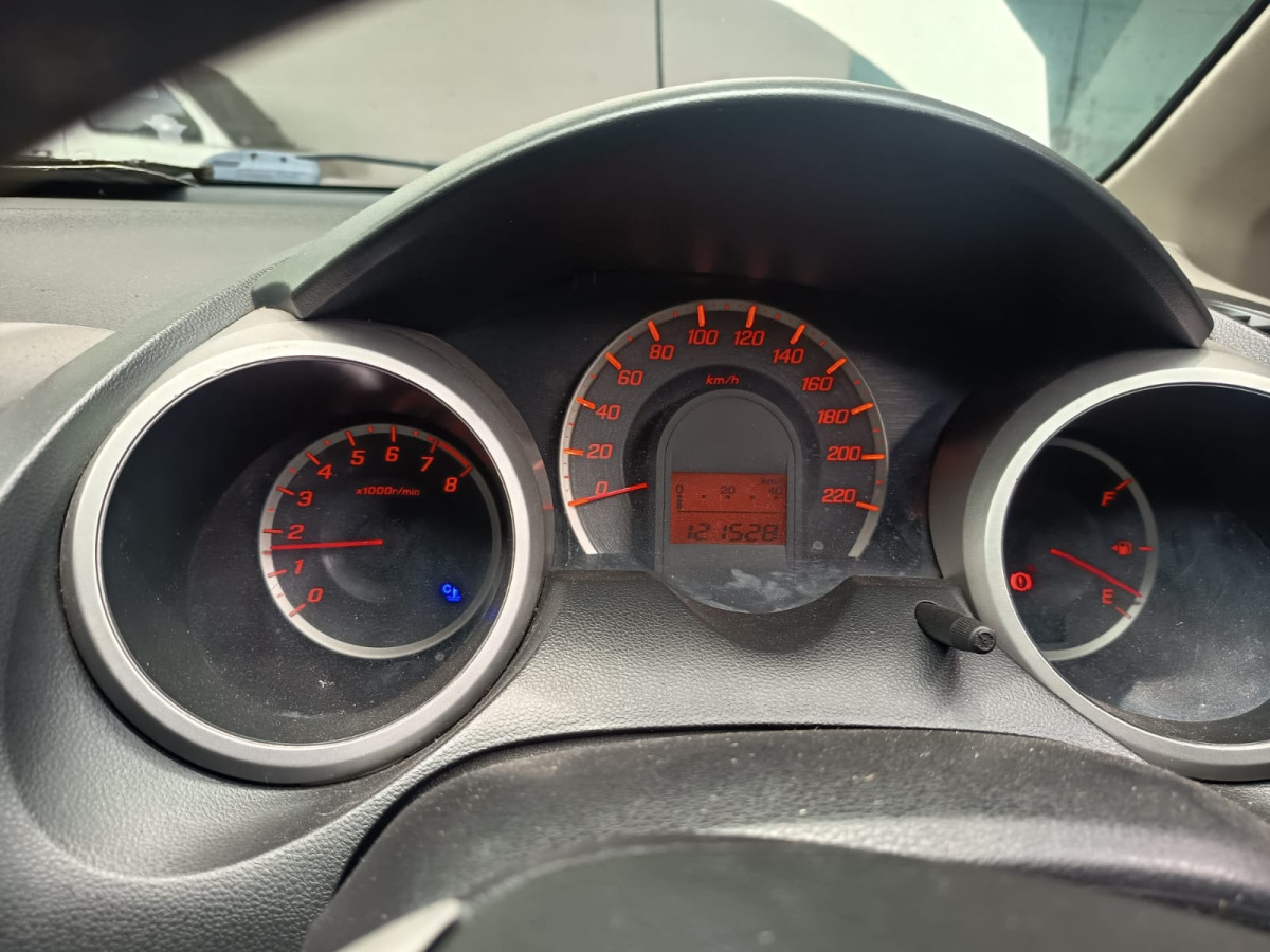 HONDA JAZZ GE8 1.5 E