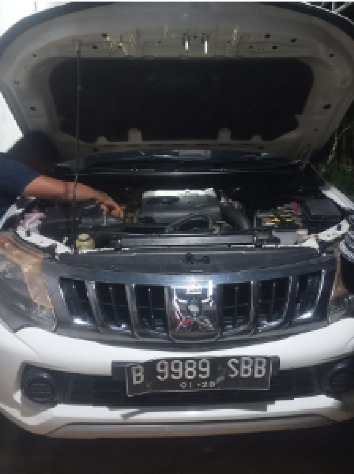 MITSUBISHI TRITON DC