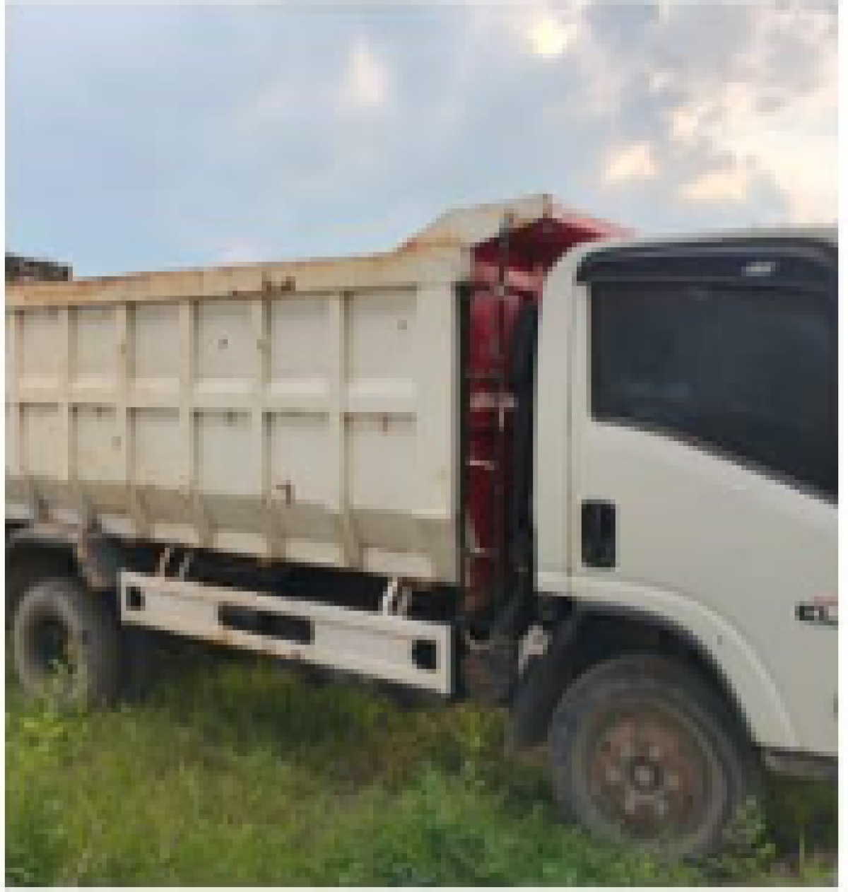 ISUZU  NMR 81U-HA YIN46.5
