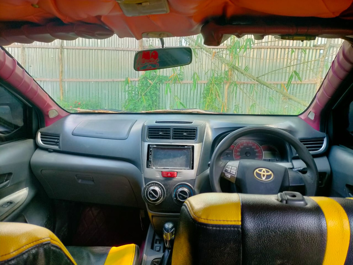 TOYOTA AVANZA AVANZA VELOZ