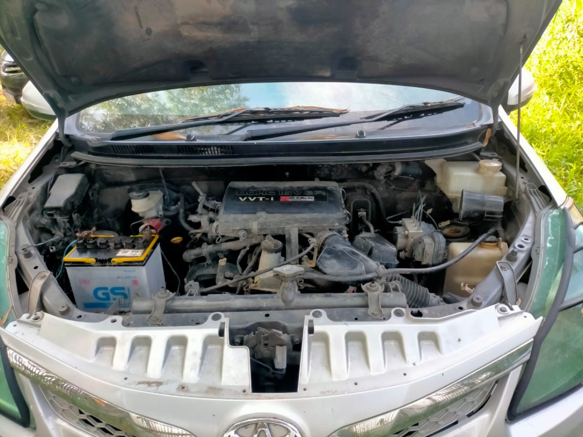 TOYOTA AVANZA AVANZA VELOZ