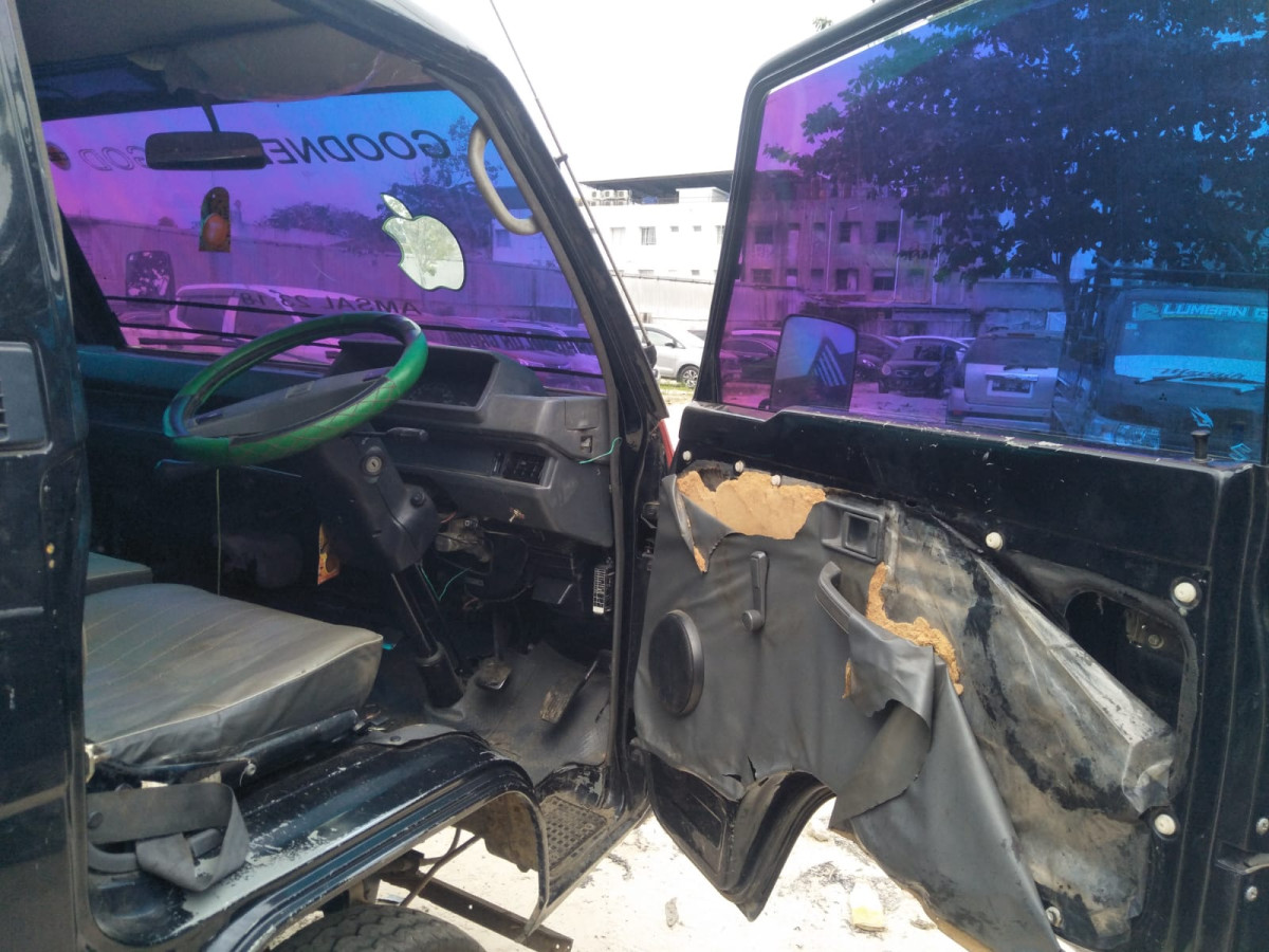 MITSUBISHI L300 PU FB-R (4X2)