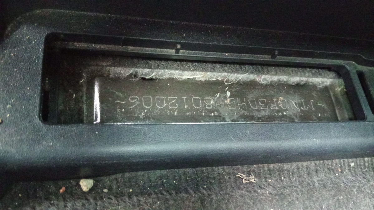 TOYOTA ALPHARD 2.5 G