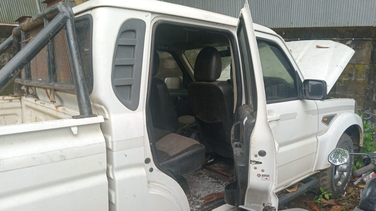 MAHINDRA SCORPIO PICKUP DC EII 4WD RHD NSA NAL AW S6 (4X4) M