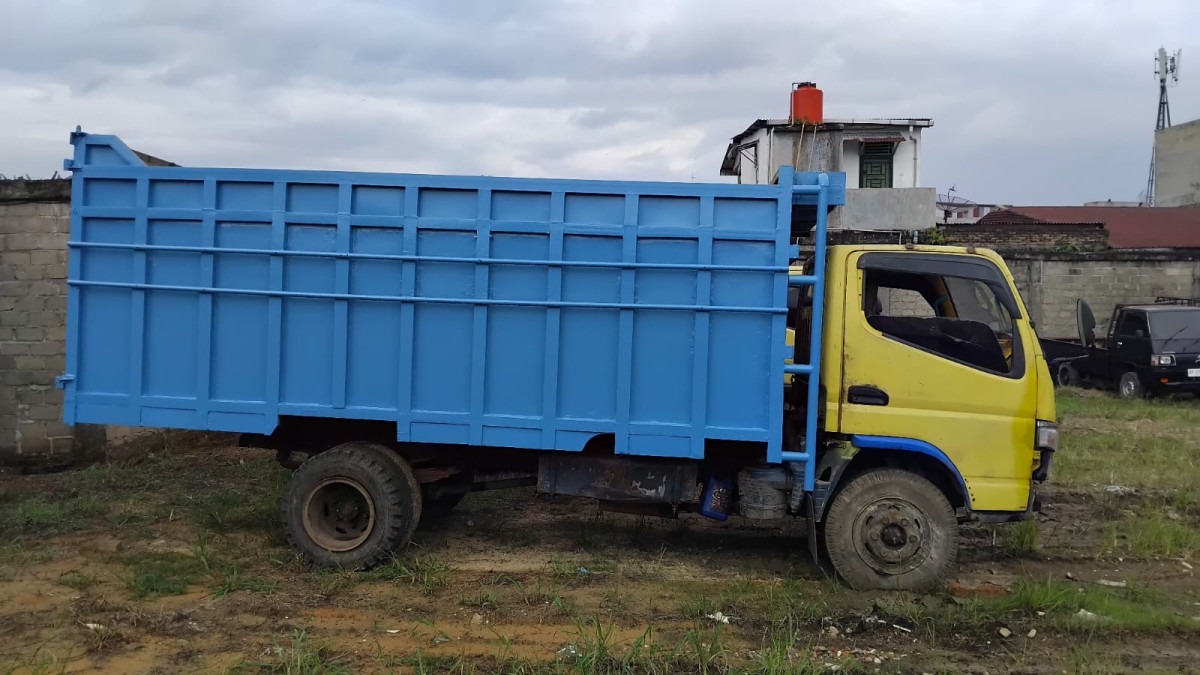 MITSUBISHI  FE  74 HDV