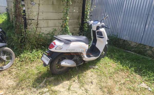 HONDA SCOOPY PRESTIGE
