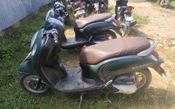 HONDA SCOOPY PRESTIGE