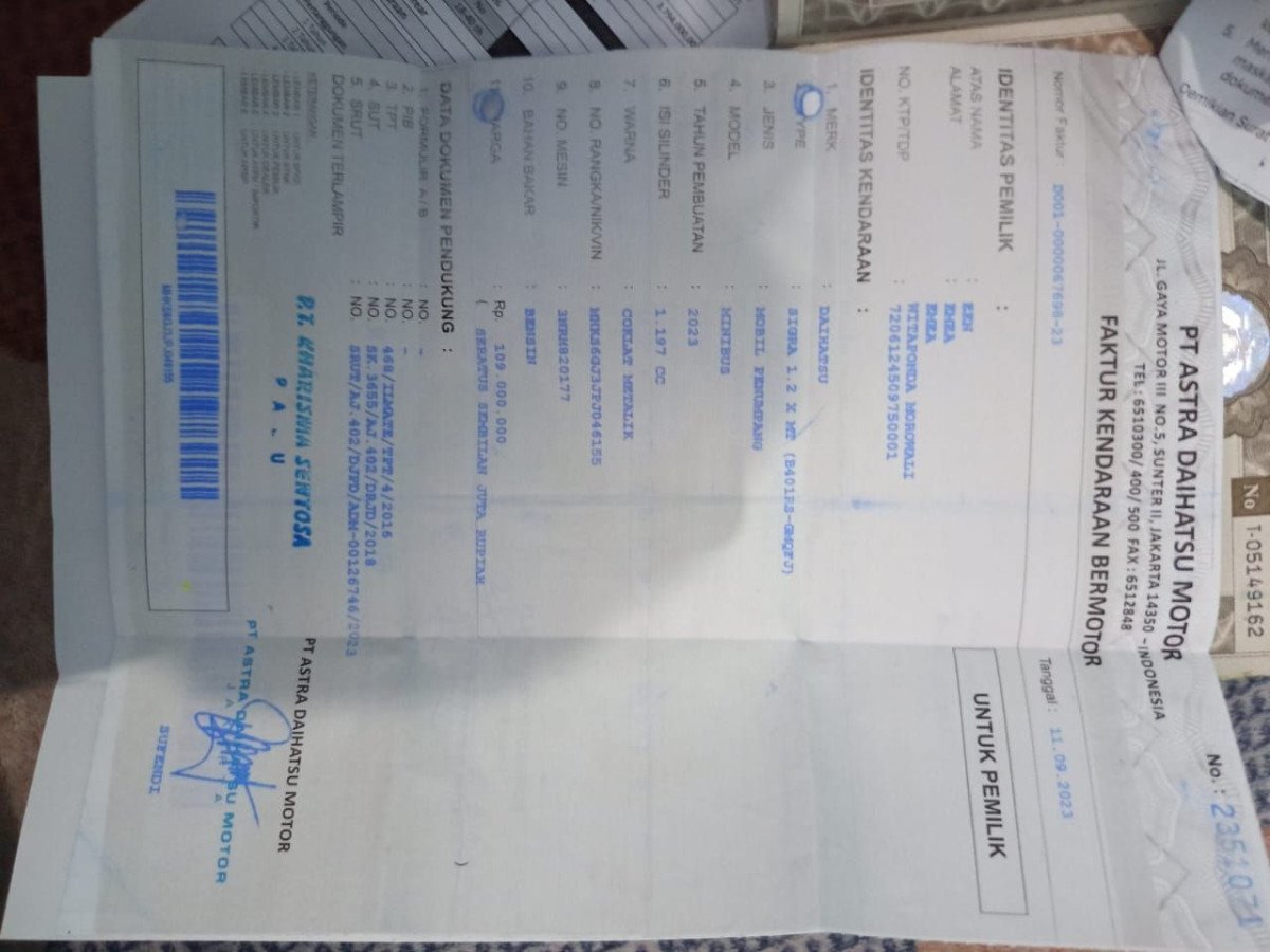 DAIHATSU SIGRA SIGRA X