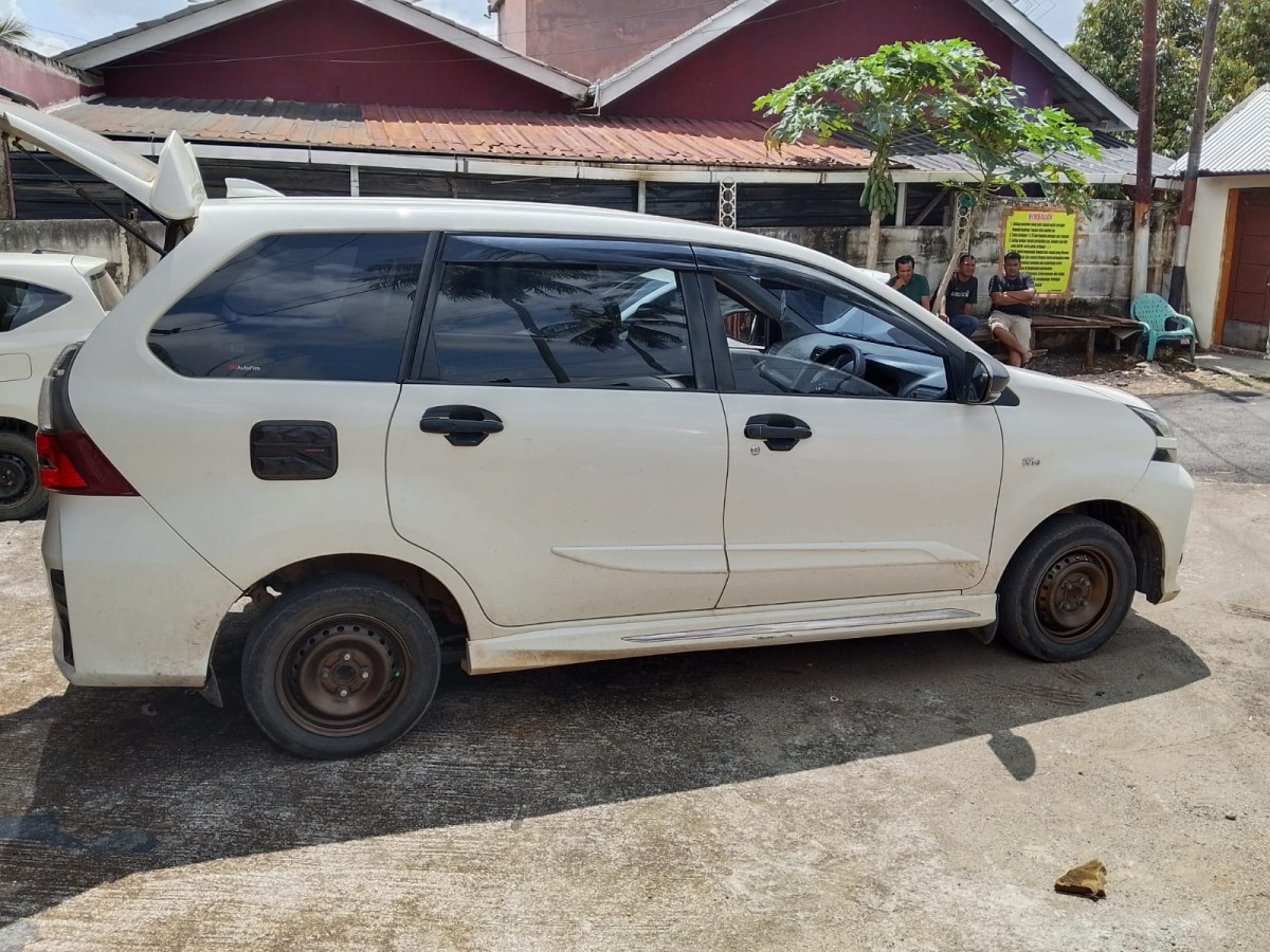 TOYOTA AVANZA AVANZA VELOZ