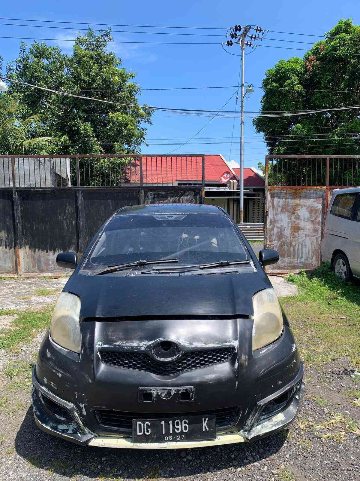 TOYOTA YARIS YARIS E