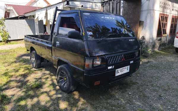 MITSUBISHI L-300 DIESEL 2.5 PU