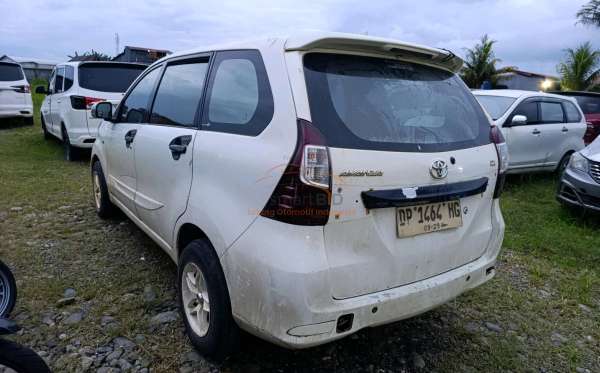 TOYOTA AVANZA
