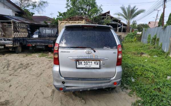 TOYOTA AVANZA