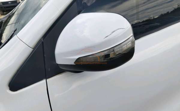 TOYOTA  AVANZA  VELOZ