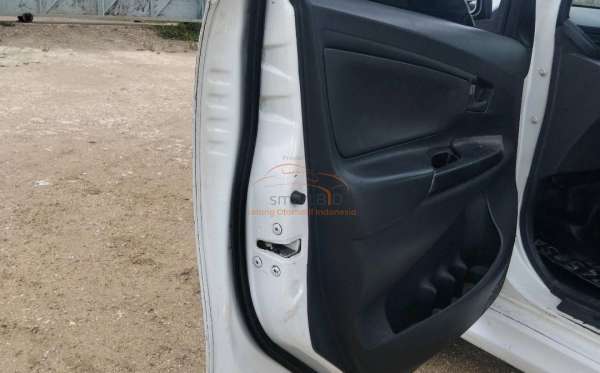 TOYOTA  AVANZA  VELOZ