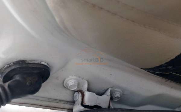 TOYOTA HI ACE COMMUTER