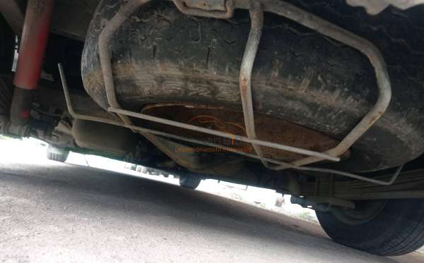 TOYOTA HI ACE COMMUTER