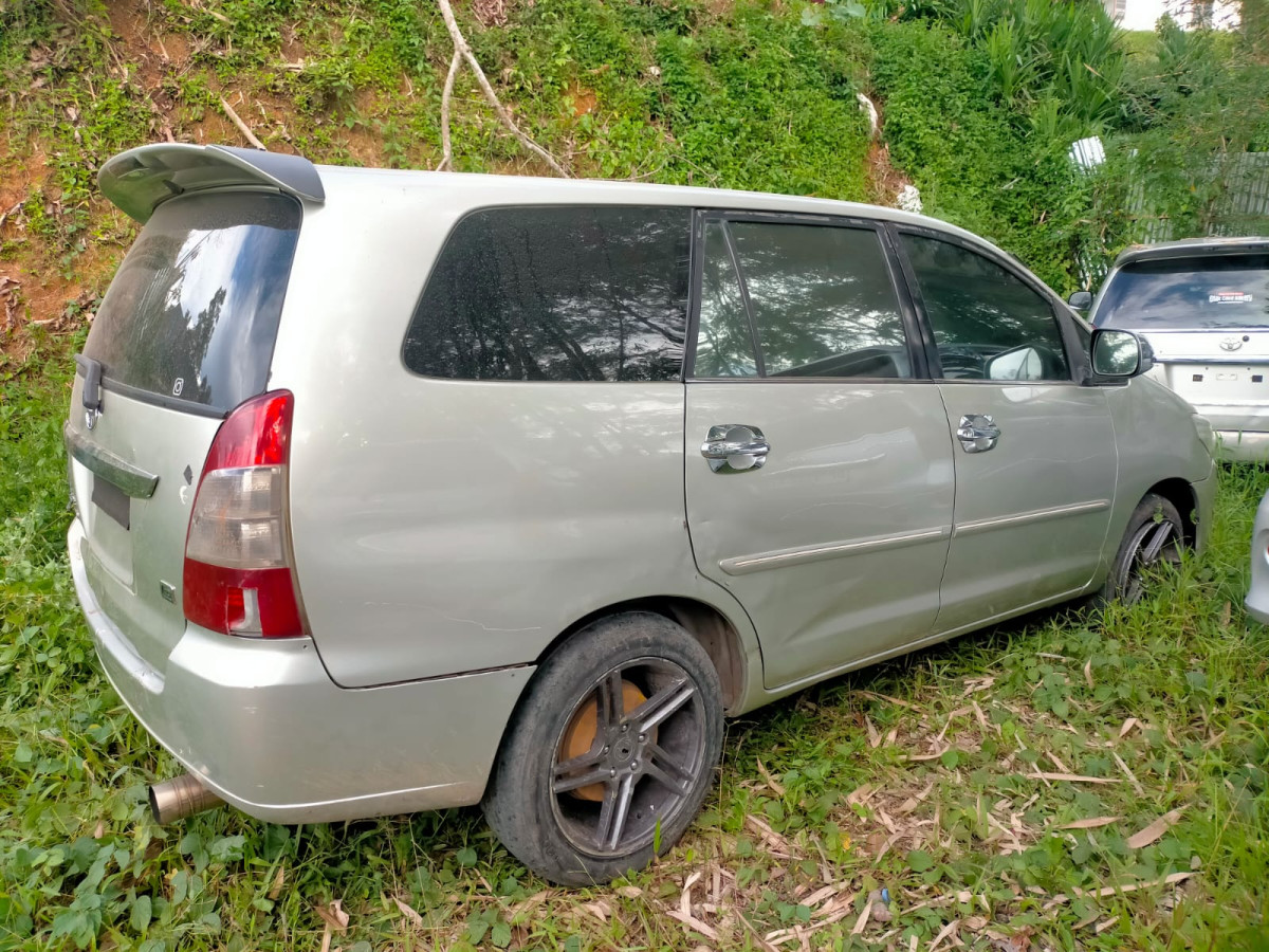 TOYOTA INNOVA INNOVA G
