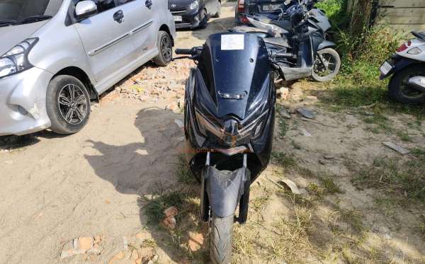 YAMAHA NMAX