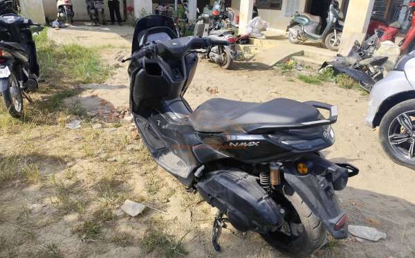 YAMAHA NMAX