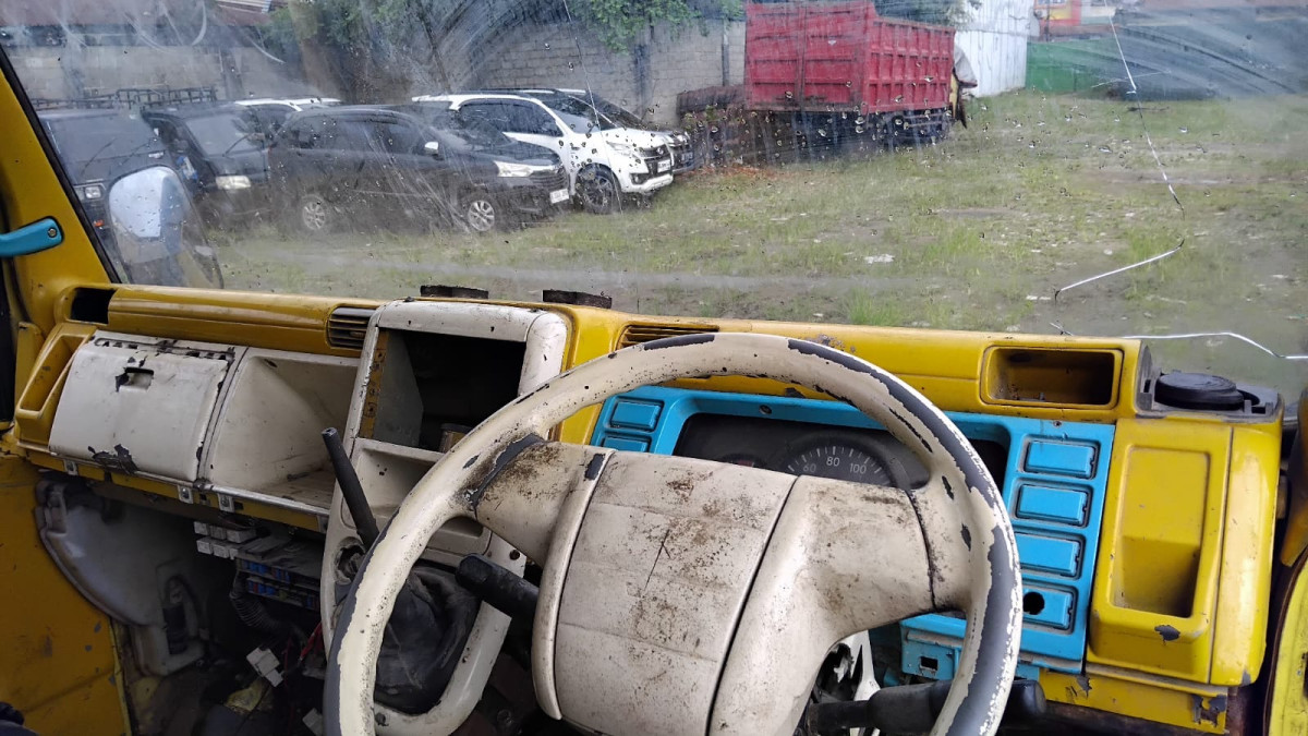 MITSUBISHI  FE  74 HDV