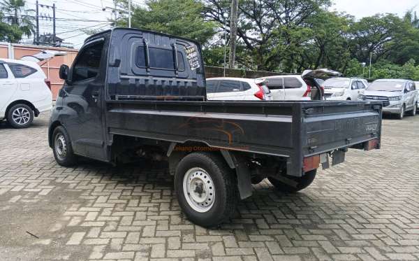 DAIHATSU GRAN MAX PU AC PS 1.5