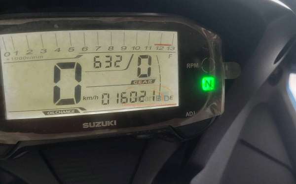 SUZUKI GSX R 150