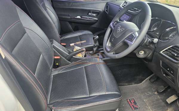 WULING CONFERO S
