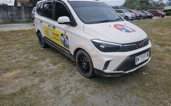 WULING CONFERO S