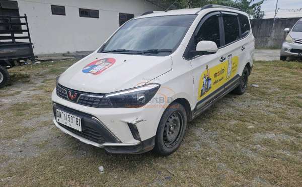 WULING CONFERO S