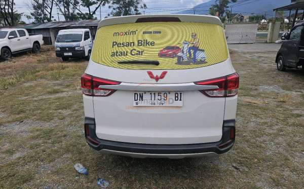 WULING CONFERO S