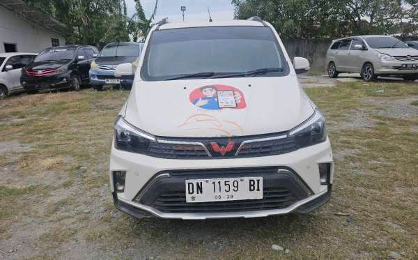 WULING CONFERO S
