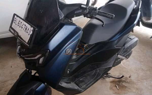 YAMAHA NMAX