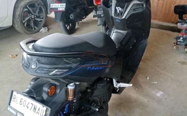 YAMAHA NMAX