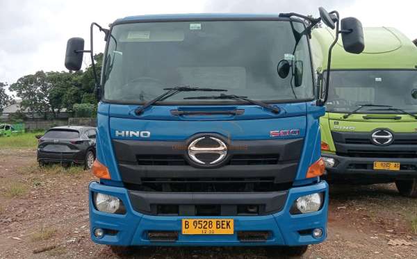 HINO SG260THT2W