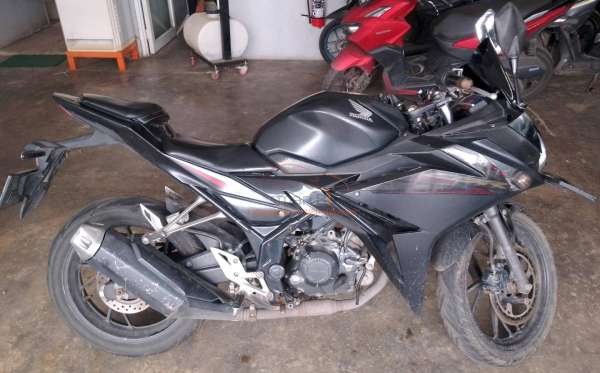 HONDA CBR 150