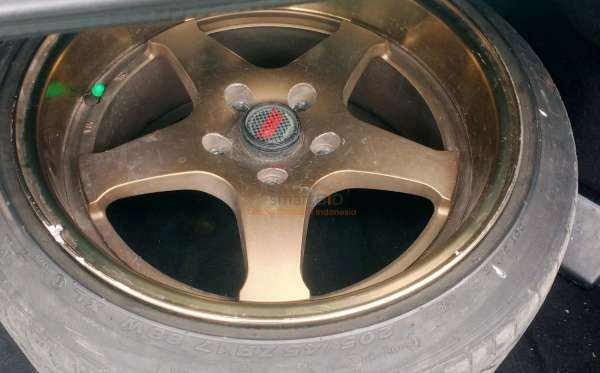 MERCEDES BENZ E 240 ELEGANCE CKD A