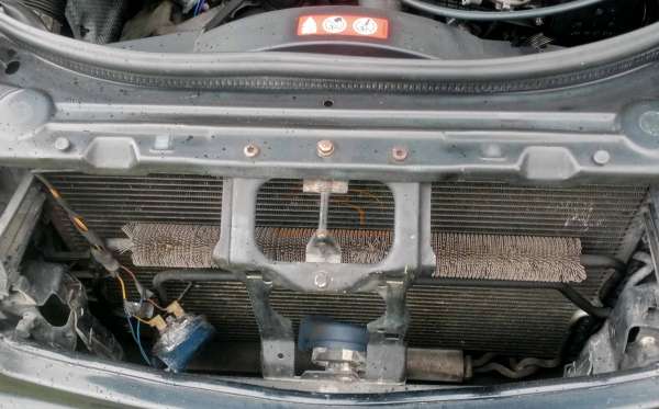 MERCEDES BENZ E 240 ELEGANCE CKD A