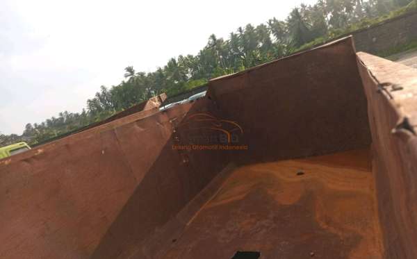 MITSUBISHI  FE  74 HDV