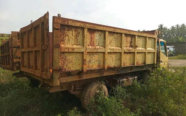 MITSUBISHI  FE  74 HDV