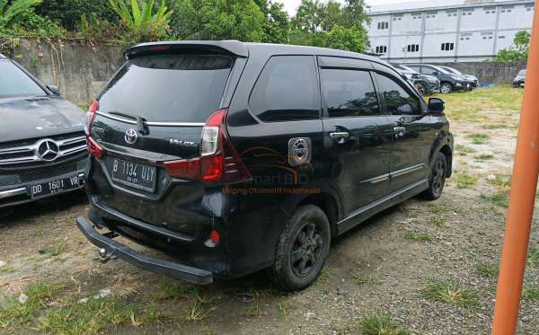 TOYOTA AVANZA