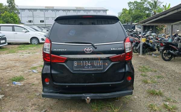 TOYOTA AVANZA