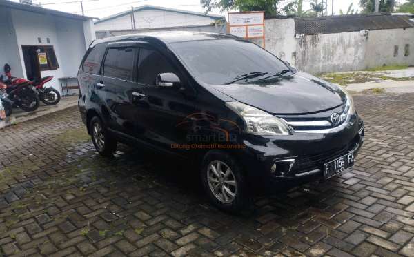 TOYOTA AVANZA G